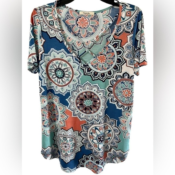 Twenty Ten Tops - NWOT, Turquoise Mandala Crisscross Front Top